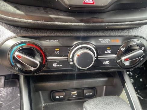 Used 2024 Kia Soul LX w/ Option Group 015 FWD image 13