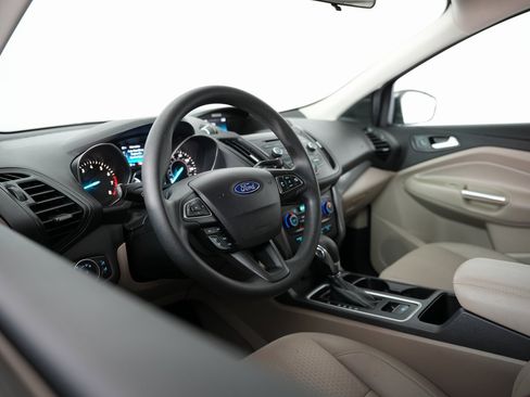 Used 2018 Ford Escape SE image 6