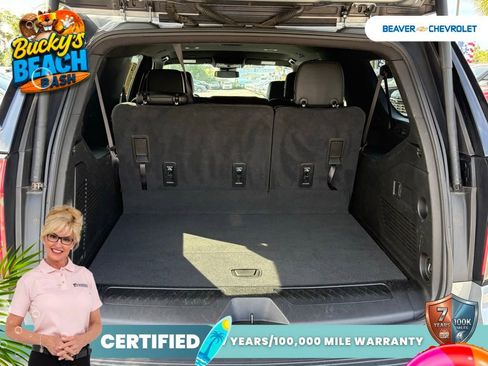 Used 2024 Chevrolet Suburban LT RWD image 11