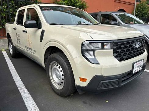 Used 2025 Ford Maverick XL FWD image 2
