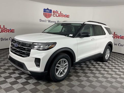 New 2026 Ford Explorer Active RWD image 7