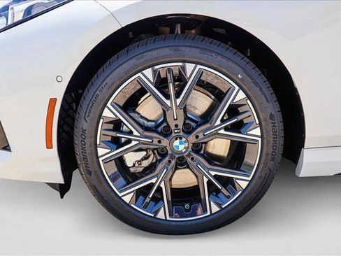 Used 2025 BMW 228i xDrive w/ Premium Package AWD/4WD image 9