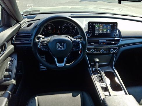 Used 2019 Honda Accord Sport image 11