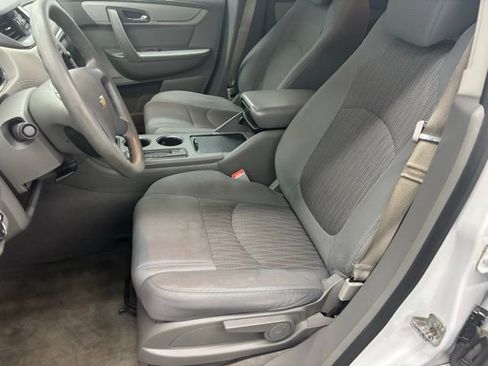 Used 2017 Chevrolet Traverse LS image 14