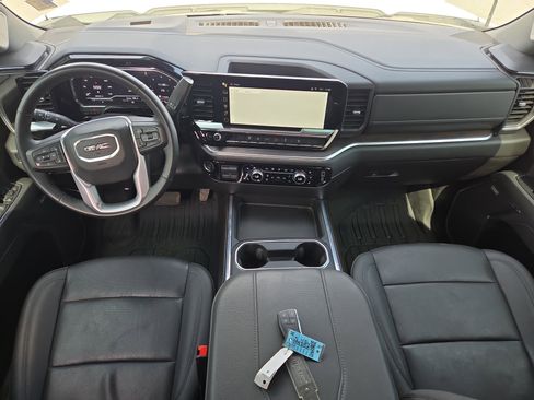 Used 2025 GMC Sierra 2500 SLT image 20