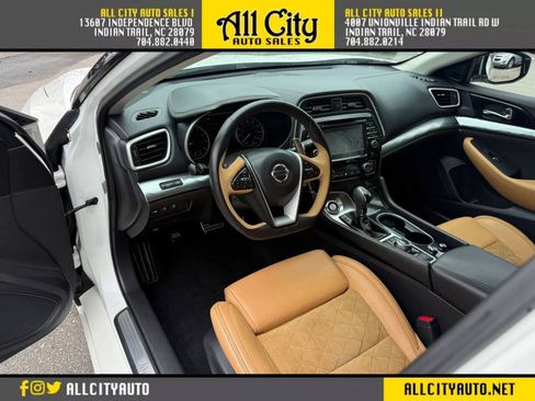 Used 2016 Nissan Maxima SR w/ Interior Lighting Package FWD image 19