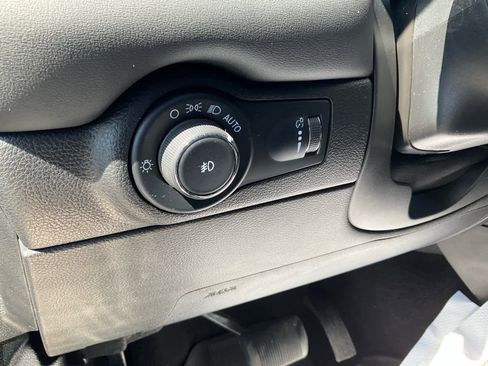 Used 2023 Dodge Durango GT AWD/4WD image 18
