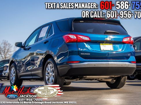 Used 2019 Chevrolet Equinox LT w/ Driver Convenience Package image 4