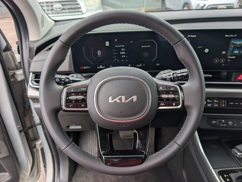 New 2025 Kia Carnival SX image 20
