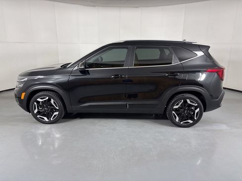 Used 2024 Kia Seltos SX w/ SX Sunroof Package AWD/4WD image 5