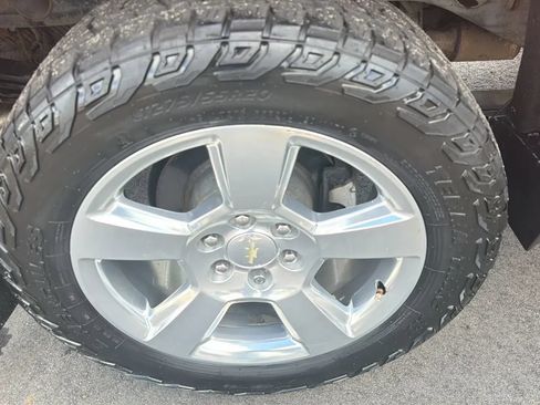 Used 2014 Chevrolet Silverado 1500 LTZ Z71 w/ LTZ Plus Package AWD/4WD image 16