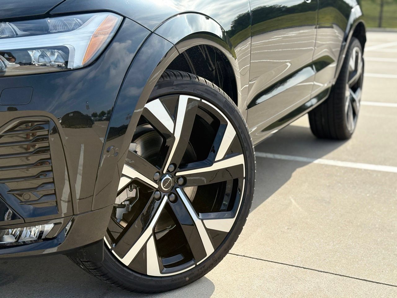 New 2026 Volvo XC60 B5 Ultra w/ Protection Package Premier AWD/4WD image 10