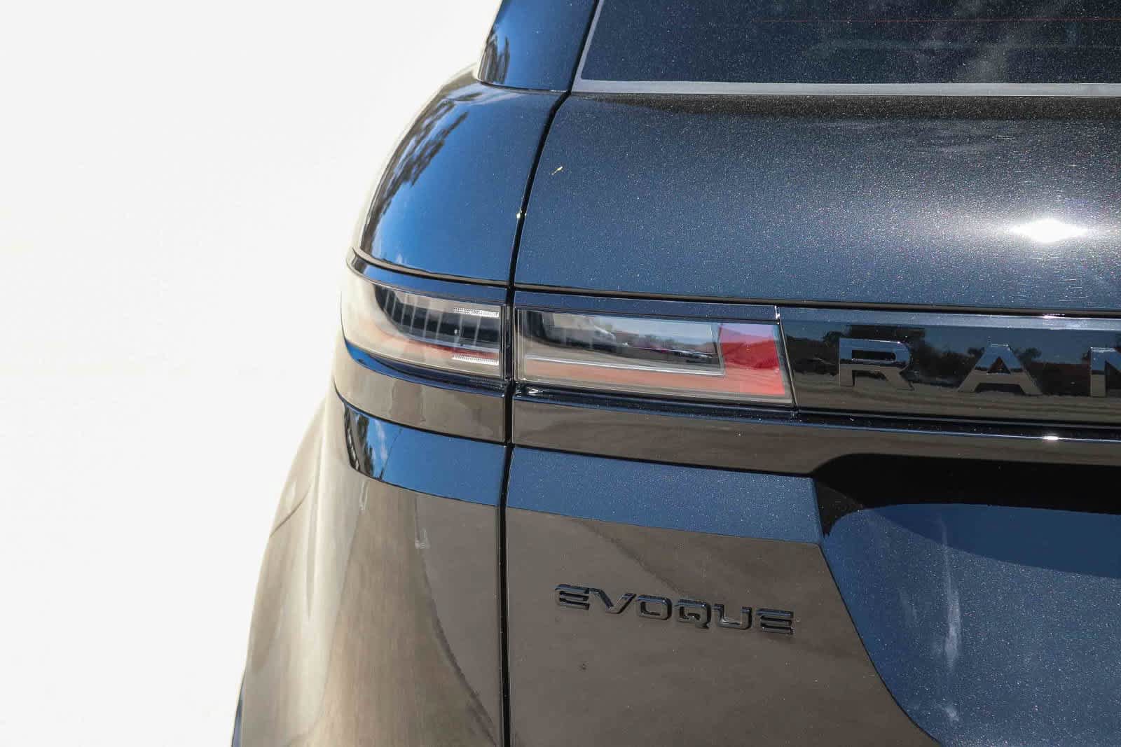 New 2026 Land Rover Range Rover Evoque S AWD/4WD image 7
