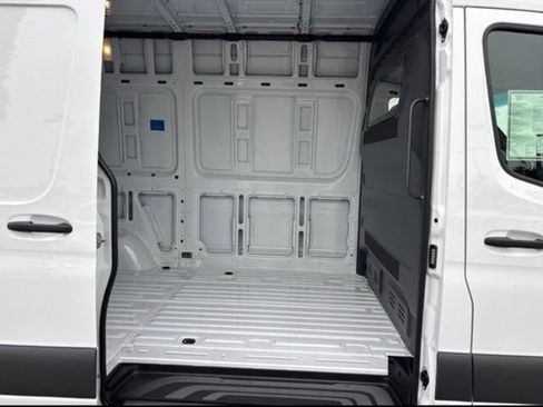 New 2026 Mercedes-Benz Sprinter 2500 image 20