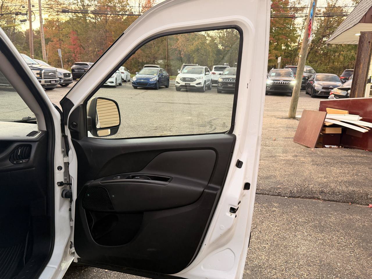 Used 2015 RAM ProMaster City Tradesman FWD image 22