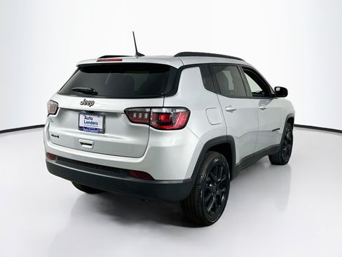 Used 2026 Jeep Compass Latitude AWD/4WD image 5