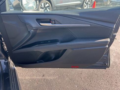 Used 2025 Toyota Camry SE image 31