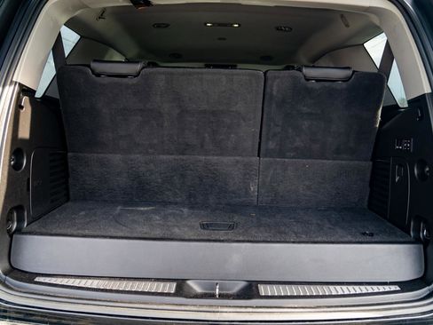 Used 2019 GMC Yukon Denali image 24