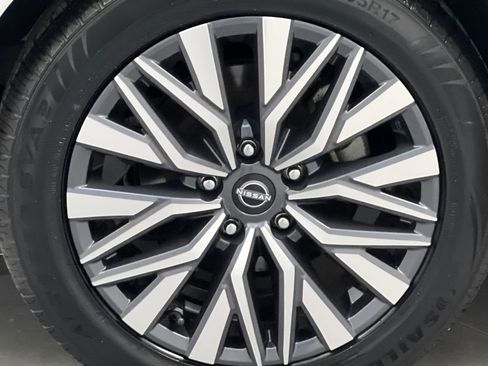 Used 2024 Nissan Altima 2.5 SV image 20