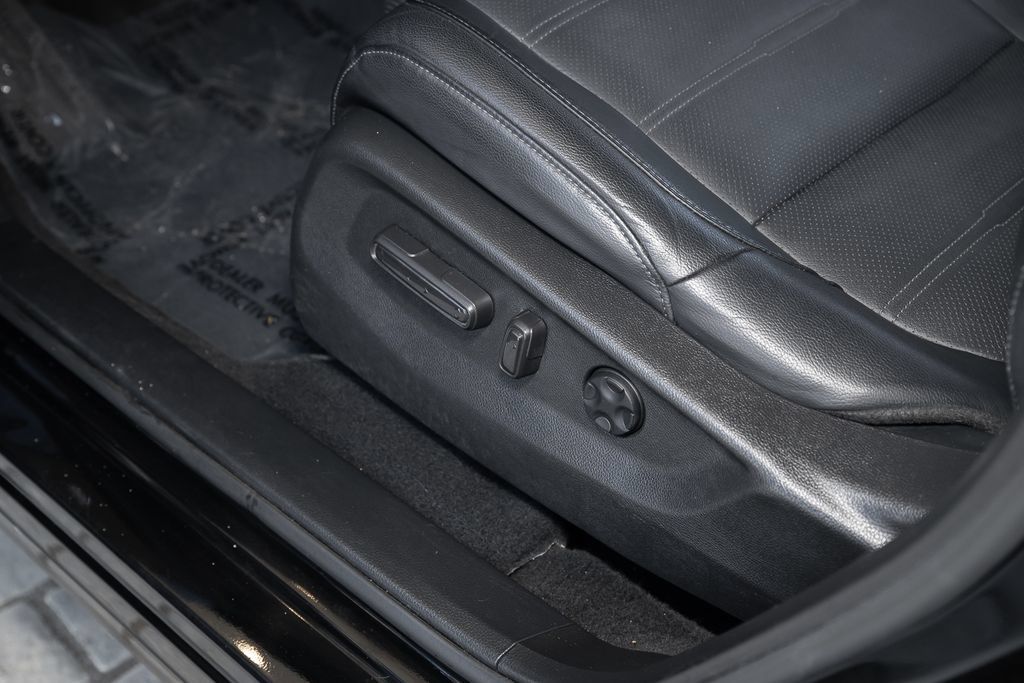 Used 2022 Honda CR-V EX-L image 21