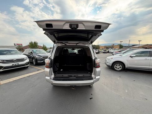 Used 2021 Toyota 4Runner TRD Off-Road Premium w/ Moonroof Package image 23