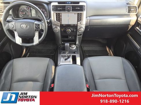 Used 2020 Toyota 4Runner SR5 Premium w/ Moonroof Package AWD/4WD image 28