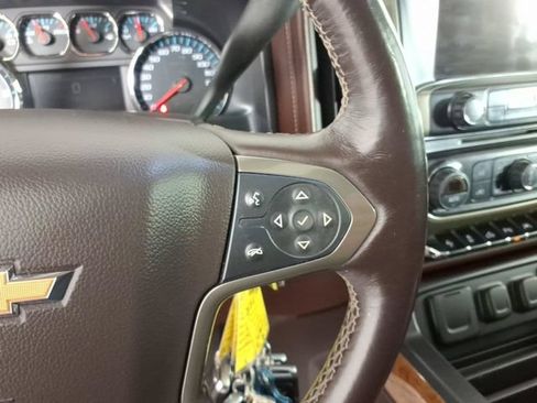 Used 2016 Chevrolet Silverado 1500 High Country w/ High Country Premium Package AWD/4WD image 19