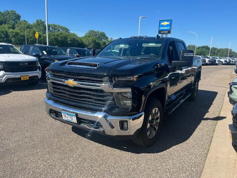 Used 2024 Chevrolet Silverado 3500 LT w/ All Star Edition AWD/4WD image 3