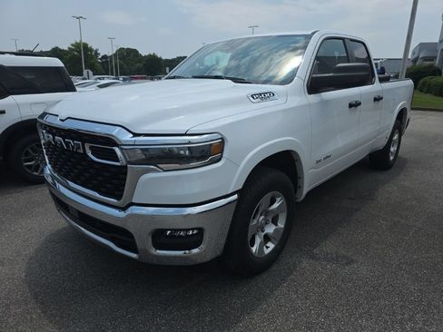 Used 2025 RAM 1500 Big Horn AWD/4WD image 2
