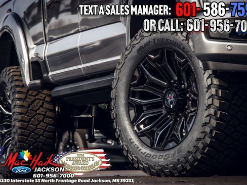 New 2026 Ford F250 Lariat w/ Black Appearance Package image 25