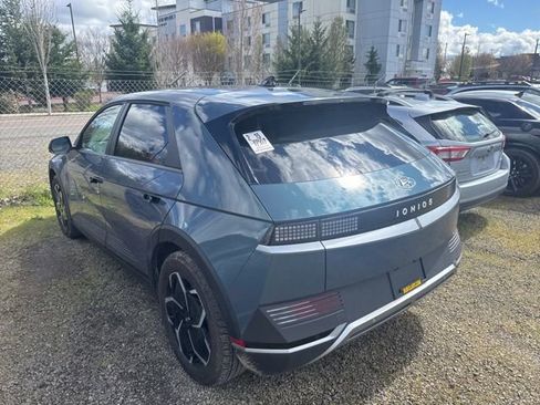 Used 2024 Hyundai Ioniq 5 SEL image 12