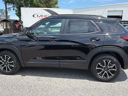 New 2026 Chevrolet TrailBlazer ACTIV w/ Convenience Package FWD image 8