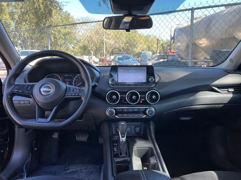 Used 2025 Nissan Sentra S image 29