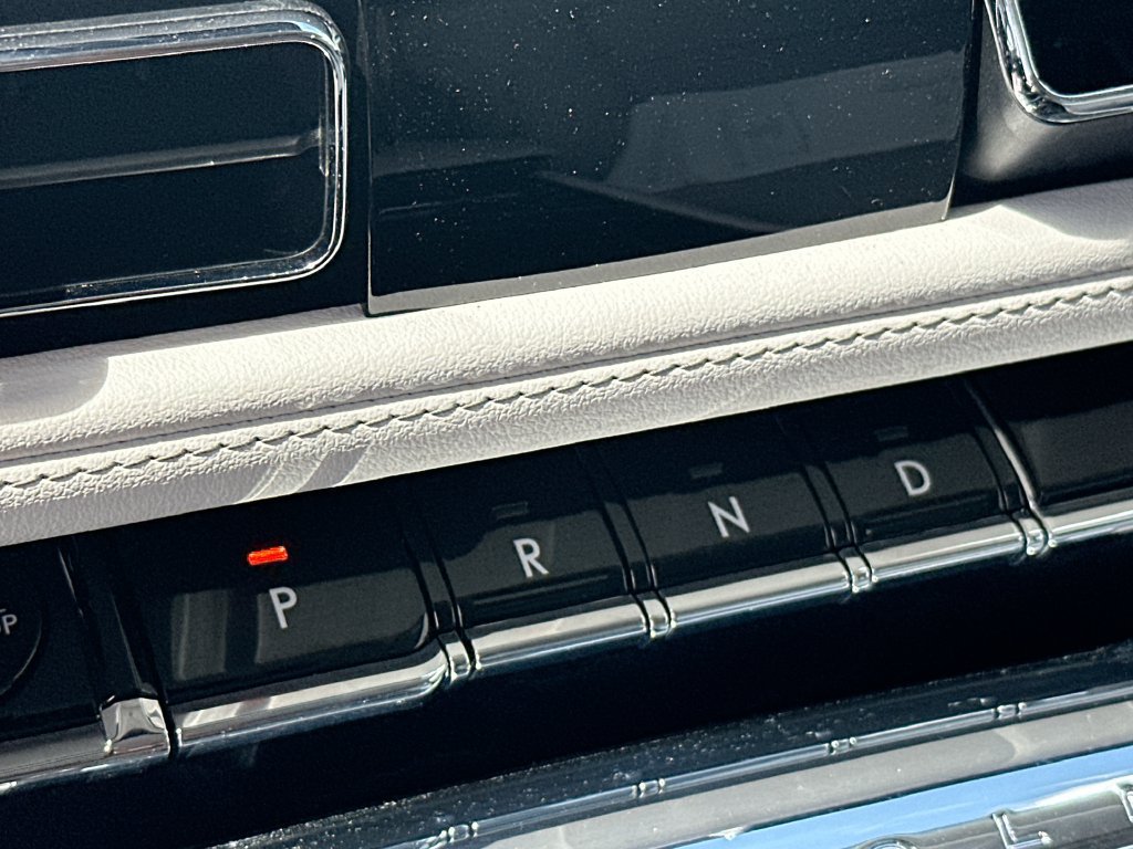 Certified 2026 Lincoln Aviator 2WD image 22