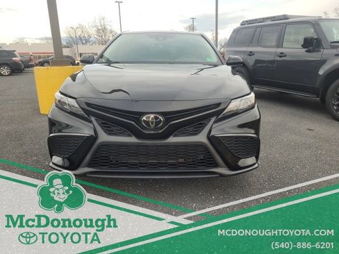 Used 2024 Toyota Camry SE image 25