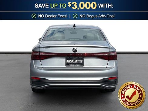 Used 2025 Volkswagen Jetta SE image 5
