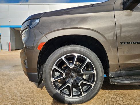 Used 2021 Chevrolet Tahoe RST w/ Rear Media and Nav Package RWD image 9