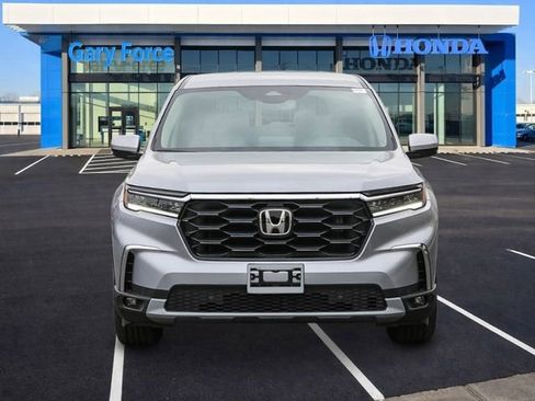 New 2025 Honda Pilot EX-L image 6