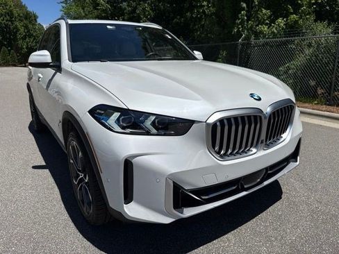 Certified 2024 BMW X5 sDrive40i w/ Premium Package RWD image 11