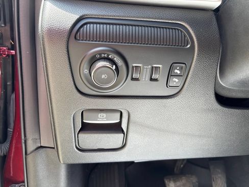 Used 2022 Jeep Wagoneer Series II AWD/4WD image 64