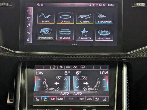 Certified 2023 Audi SQ7 Premium Plus w/ Executive Package AWD/4WD image 18