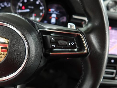 Used 2024 Porsche Macan AWD/4WD image 36