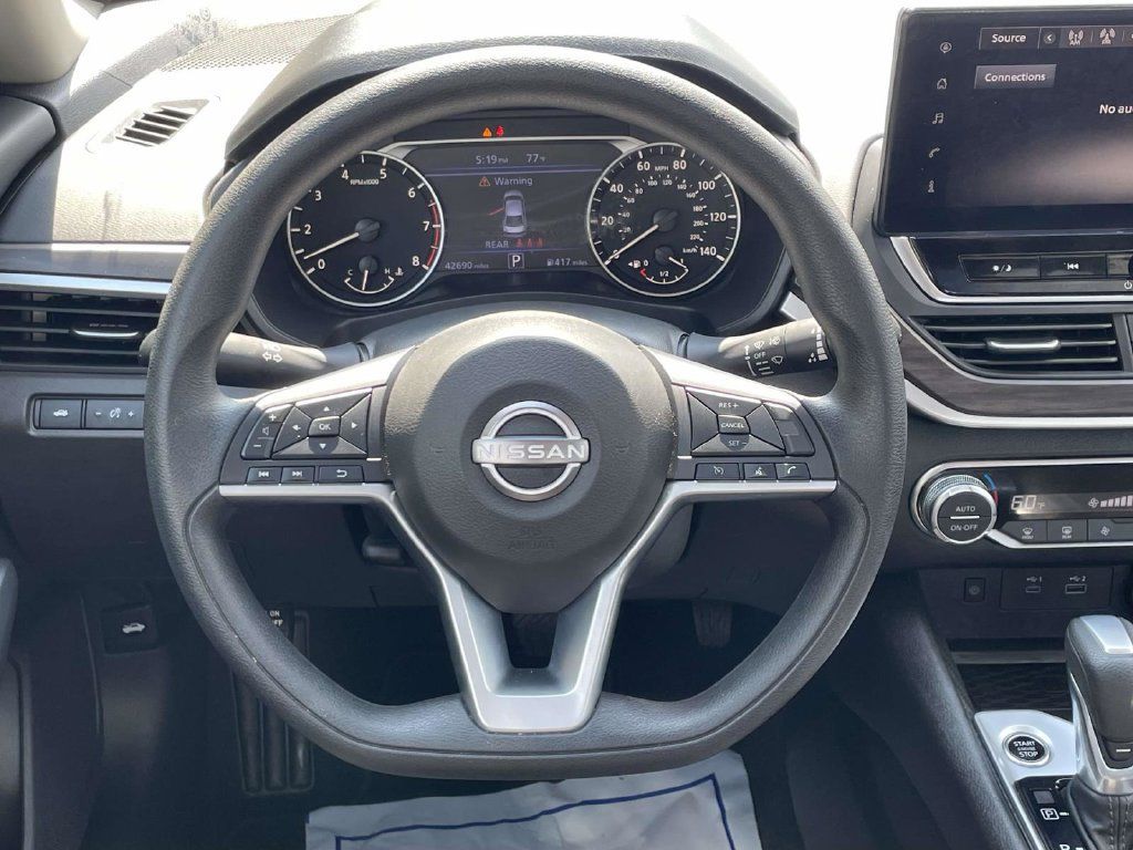 Used 2025 Nissan Altima 2.5 SV w/ SV Special Edition Package FWD image 22