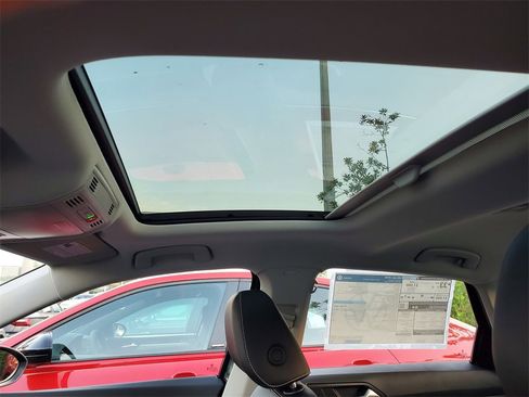 New 2025 Volkswagen Jetta SE image 8