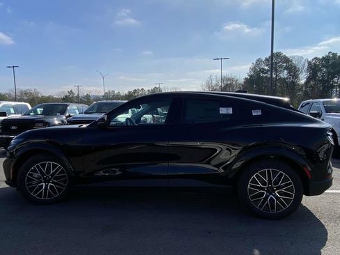 New 2025 Ford Mustang Mach-E Premium image 6