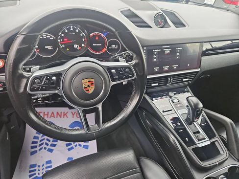 Used 2019 Porsche Cayenne AWD/4WD image 15