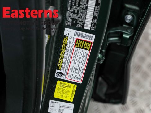 Used 2023 Toyota Highlander LE image 35