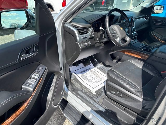 Used 2020 Chevrolet Suburban Premier AWD/4WD image 10