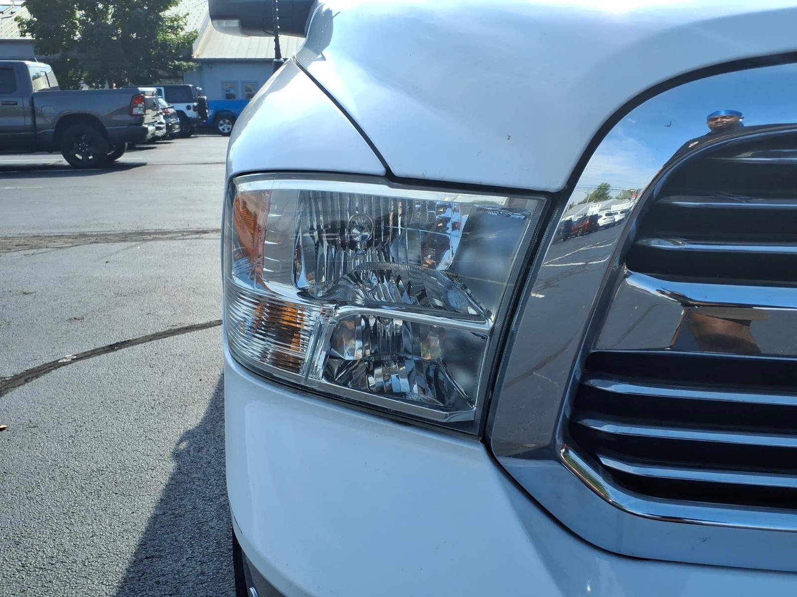Used 2019 RAM 1500 Big Horn AWD/4WD image 10