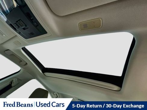Used 2020 Lexus ES 300h w/ Premium Package FWD image 26
